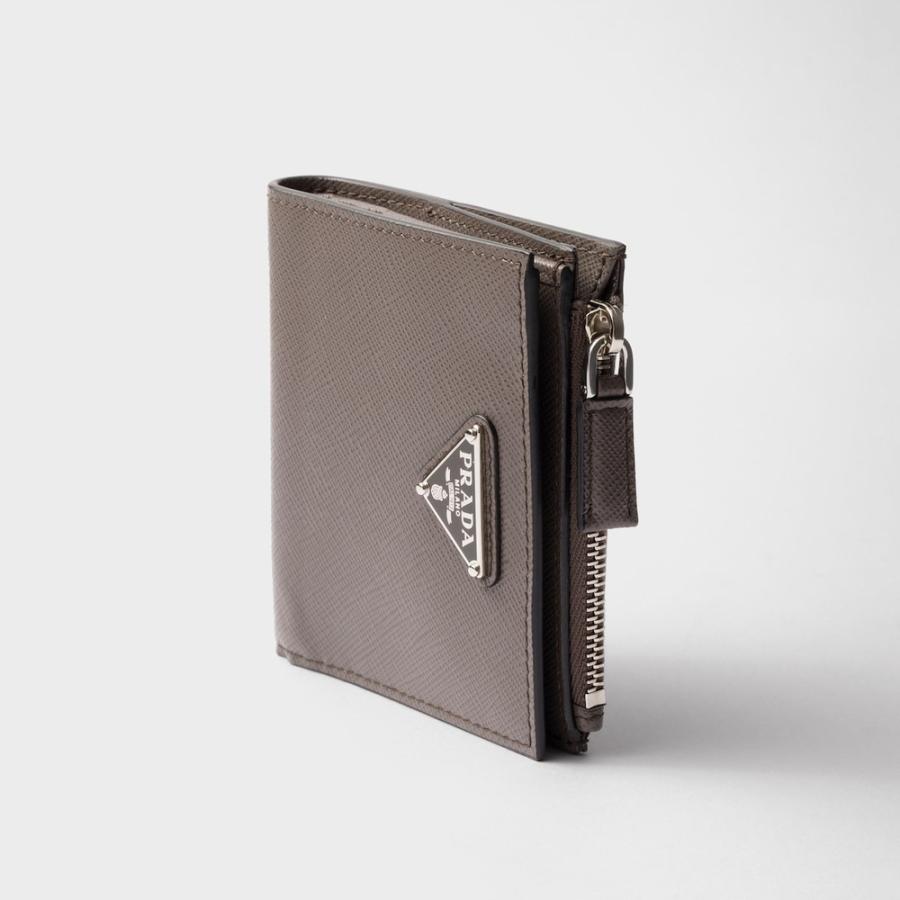 プラダ PRADA 2026春夏 メンズ サフィアーノトライアングル 財布【グレー 】【送料無料】【正規品】の画像