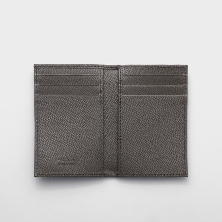 プラダ PRADA 2026春夏 メンズ サフィアーノトライアングル カードホルダー【グレー 】【送料無料】【正規品】の画像