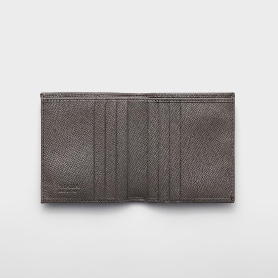 プラダ PRADA 2026春夏 メンズ サフィアーノトライアングル 財布【グレー 】【送料無料】【正規品】の画像