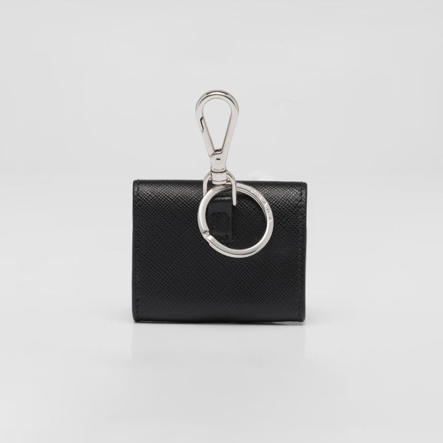 プラダ PRADA 2026春夏 メンズ サフィアーノレザー イヤフォンケース【ブラック 】【送料無料】【正規品】の画像
