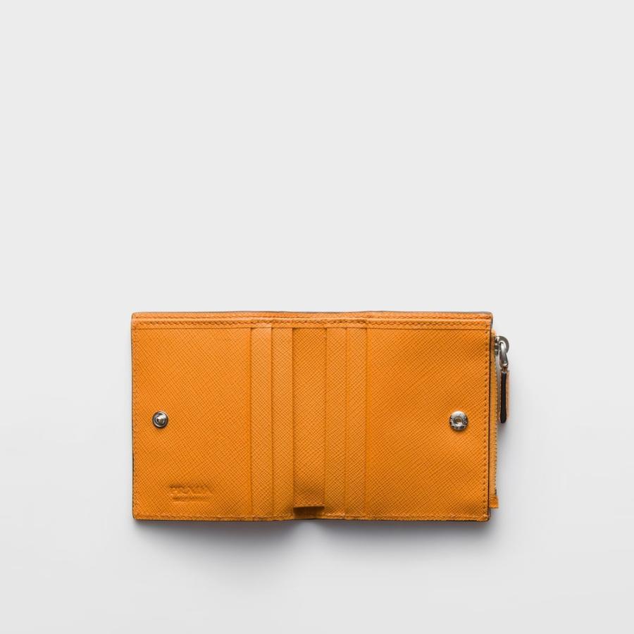 プラダ PRADA 2026春夏 メンズ サフィアーノトライアングル 財布【アンバー 】【送料無料】【正規品】の画像