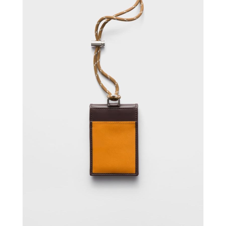 プラダ PRADA 2026春夏 メンズ スピードロック Re-Nylon レザー カードケース ストラップ付【アンバー 】【送料無料】【正規品】の画像