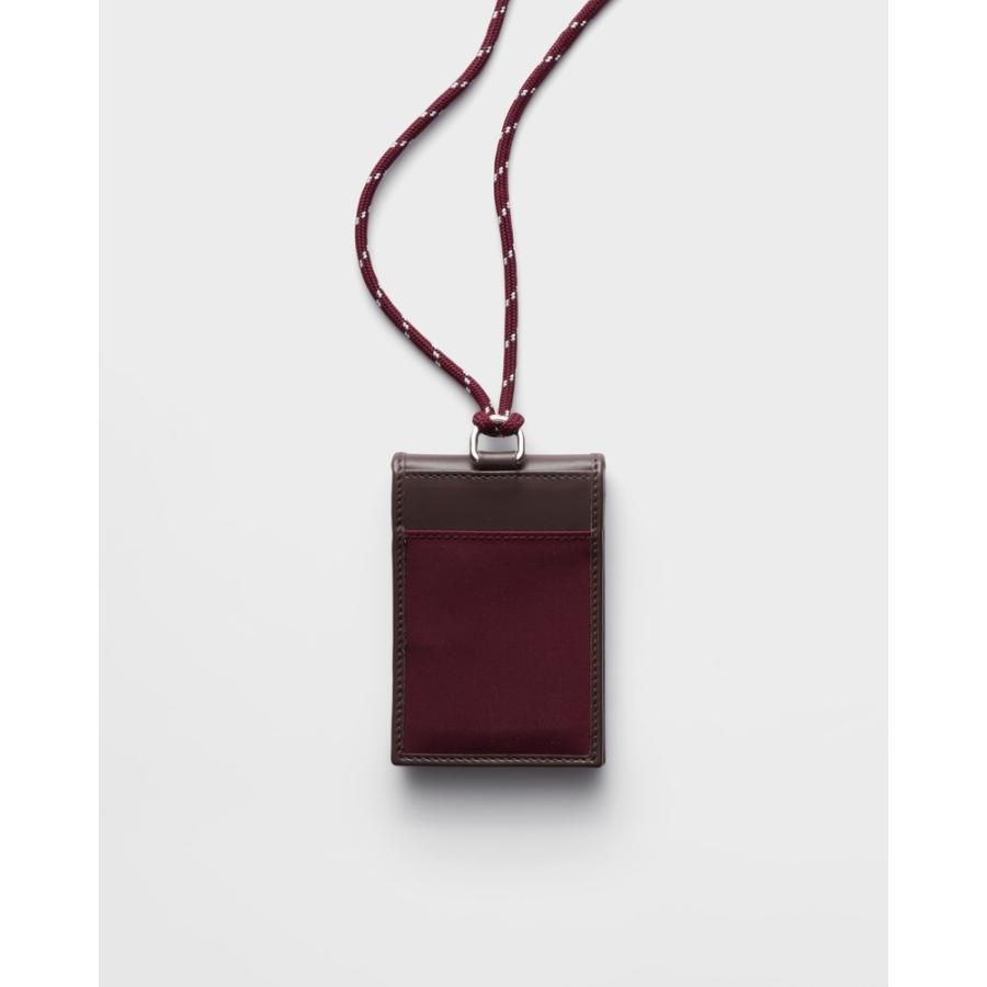 プラダ PRADA 2026春夏 メンズ スピードロック Re-Nylon レザー カードケース ストラップ付【バーガンディ 】【送料無料】【正規品】の画像