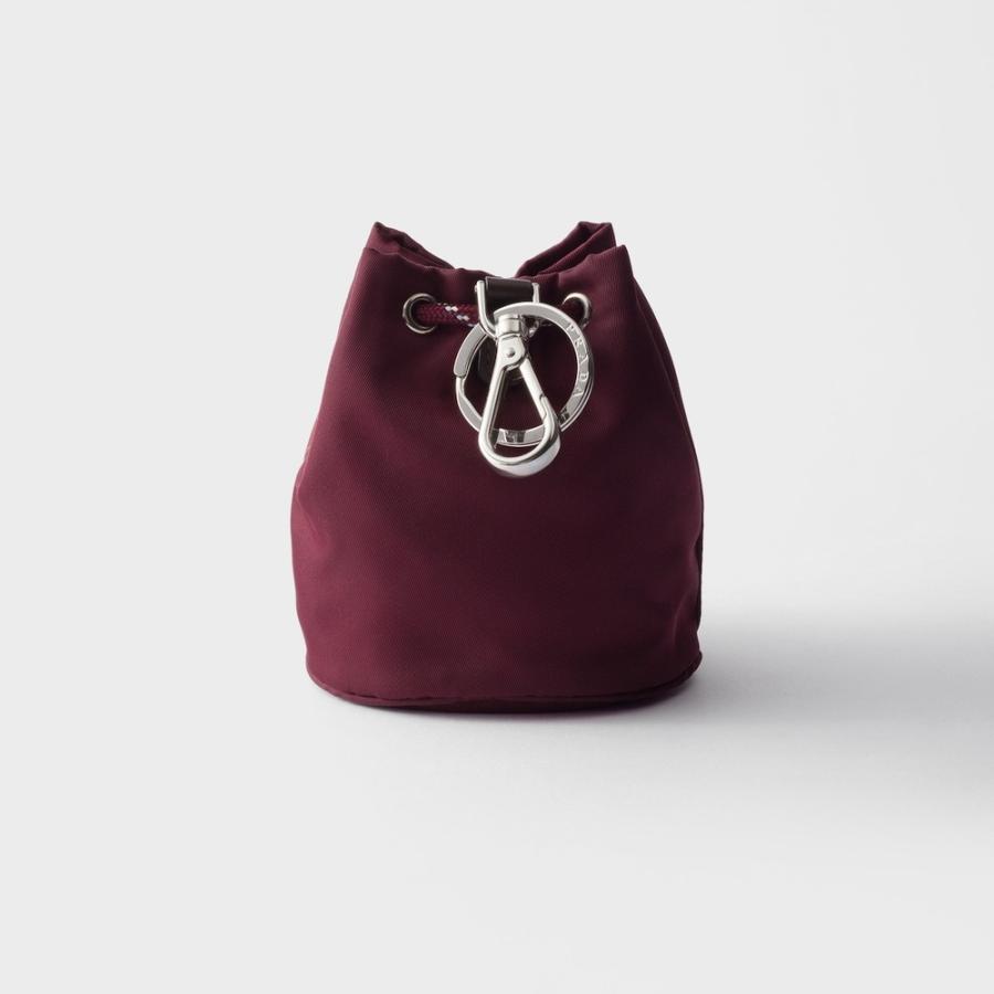 プラダ PRADA 2026春夏 メンズ スピードロック Re-Nylon キーリング チャーム【バーガンディ 】【送料無料】【正規品】の画像