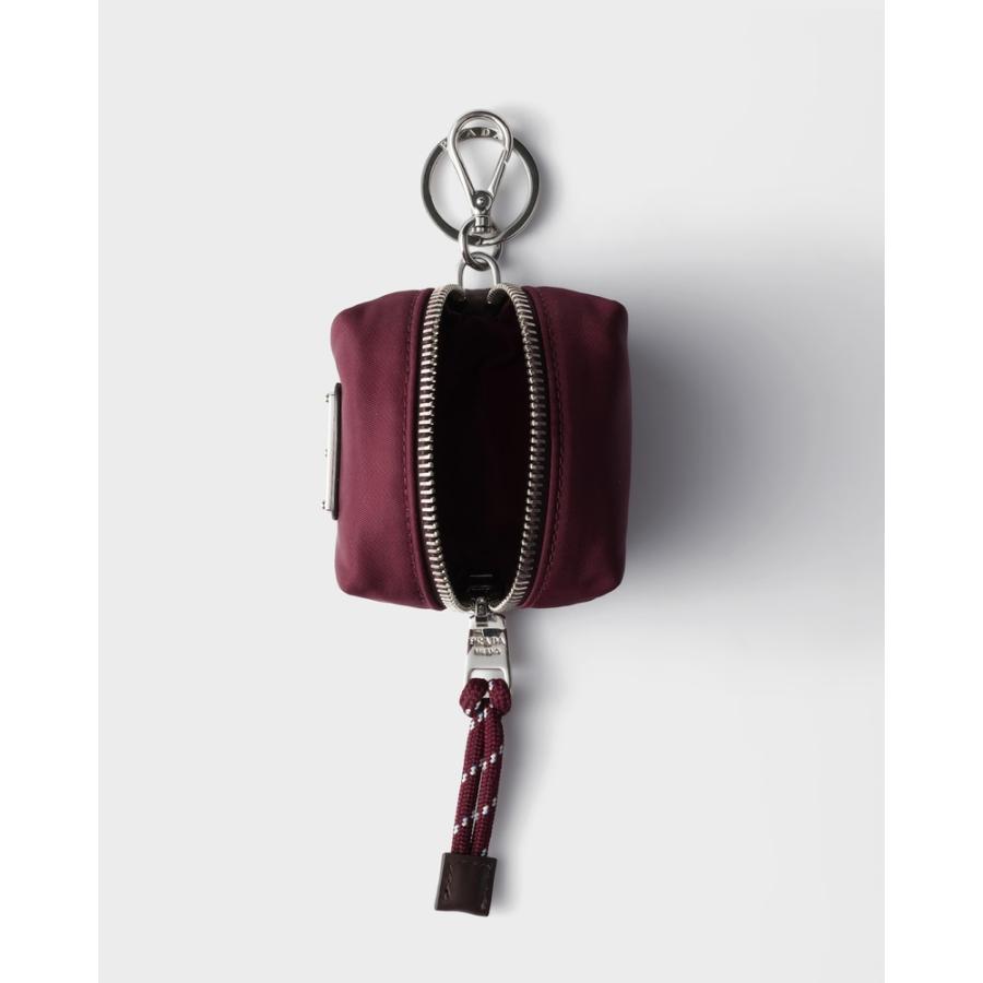 プラダ PRADA 2026春夏 メンズ スピードロック Re-Nylon キーリング チャーム【バーガンディ 】【送料無料】【正規品】の画像