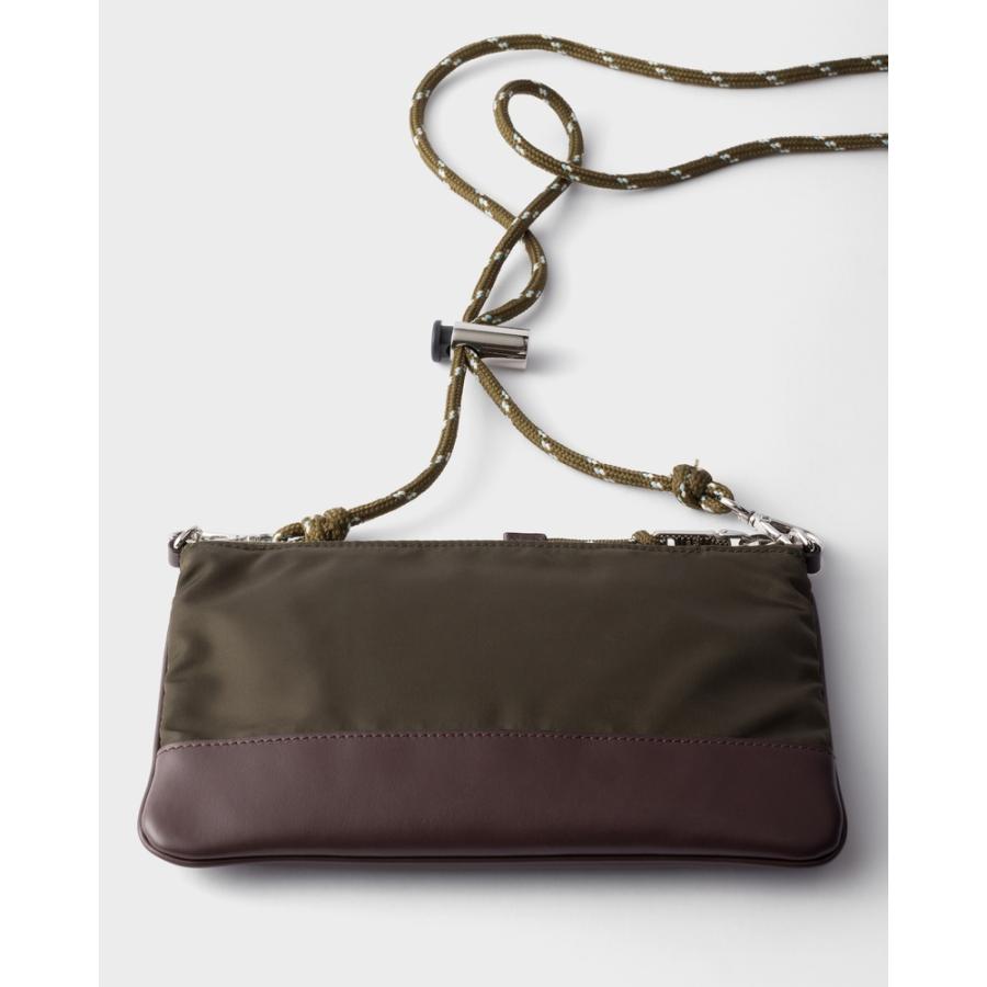 プラダ PRADA 2026春夏 メンズ スピードロック Re-Nylon スマートフォンケース【カモフラージュグリーン 】【送料無料】【正規品】の画像