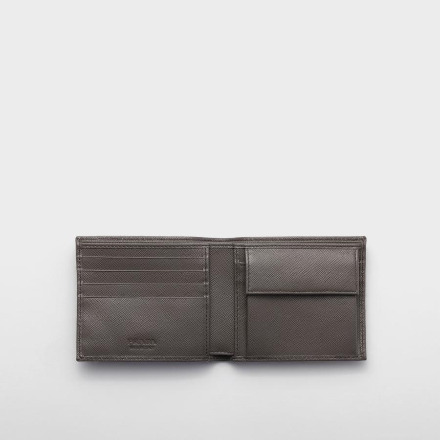プラダ PRADA 2026春夏 メンズ コインパース付きサフィアーノレザーウォレット【スモーキーグレー 】【送料無料】【正規品】の画像