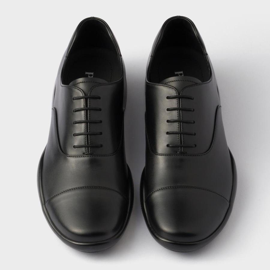 プラダ PRADA 2026春夏 メンズ トブラック レースアップレザーシューズ【ブラック 】【送料無料】【正規品】の画像