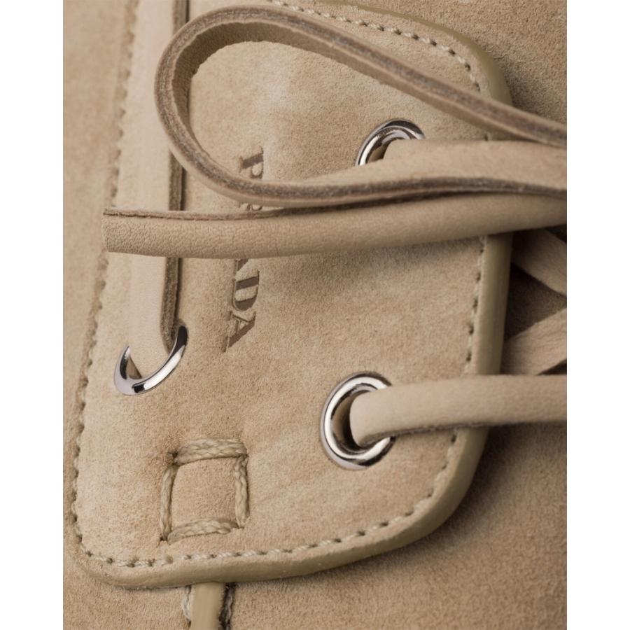 プラダ PRADA 2026春夏 メンズ スエード デッキシューズ レース付き【デザートベージュ 】【送料無料】【正規品】の画像