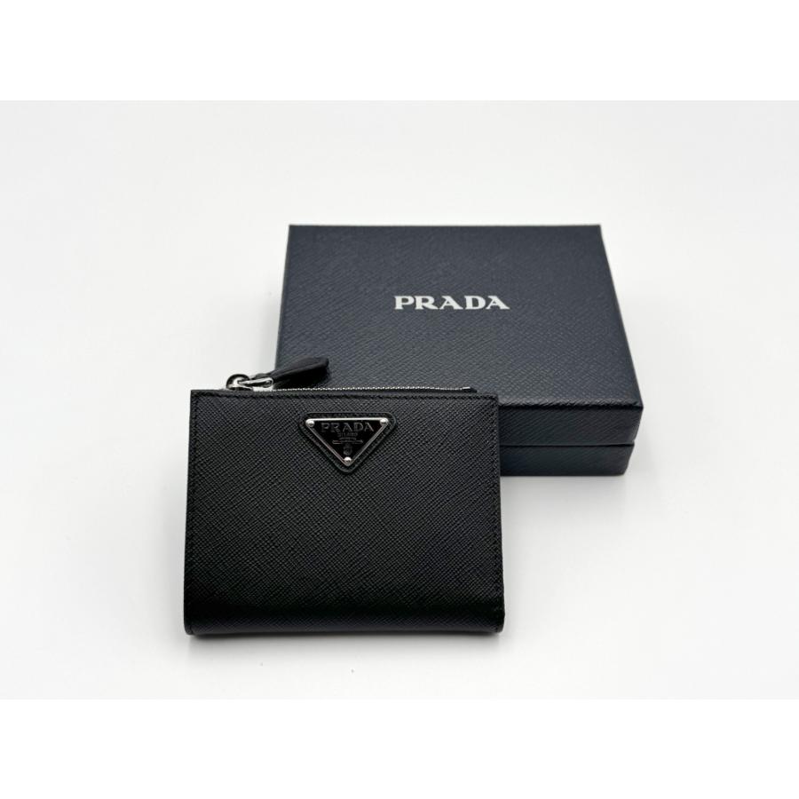 ✨Sランク✨　PRADA ミニ財布　サフィアーノレザー　トライアングル　ブラック PRADA（プラダ） 【即納】プラダ サフィアーノトライアングル 財布