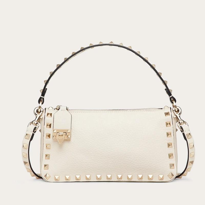 ヴァレンティノ Valentino レディース ロックスタッズ レディースファッション グレインカーフスキン スモール クロスボディバッグ Light Ivory ブランドバッグ 雑貨 正規品 Val 0600 送料無料 ブランドバッグ 雑貨 Celebrity