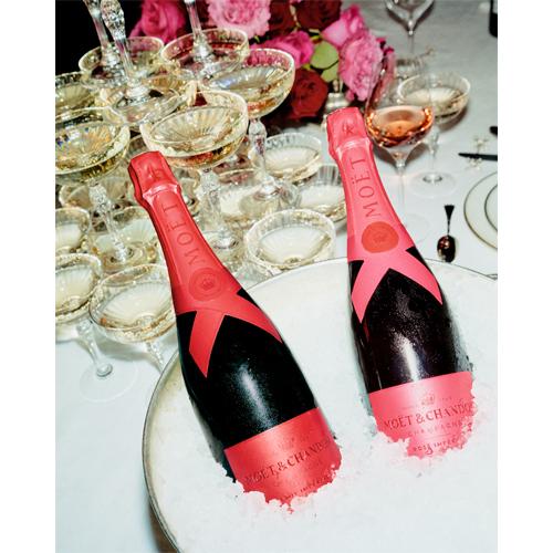 モエ・エ・シャンドン　モエ アンペリアル ゛シェア ザ ラブ〝　200ml　限定 MOET＆CHANDON（モエ・エ・シャンドン） ホリデー限定 SHARE THE LOVE