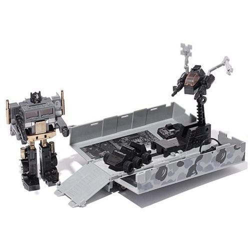 トランスフォーマー コンボイ復刻版 BAPE Ver.BLACK エイプ限定カラー(14041円)