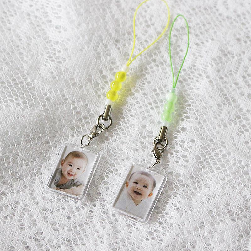 写真入りストラップ ギフト 誕生日 記念日 プレゼント ギフト 角型 ビーズ付き スマホ 携帯ストラップ 送料無料 |  | 06
