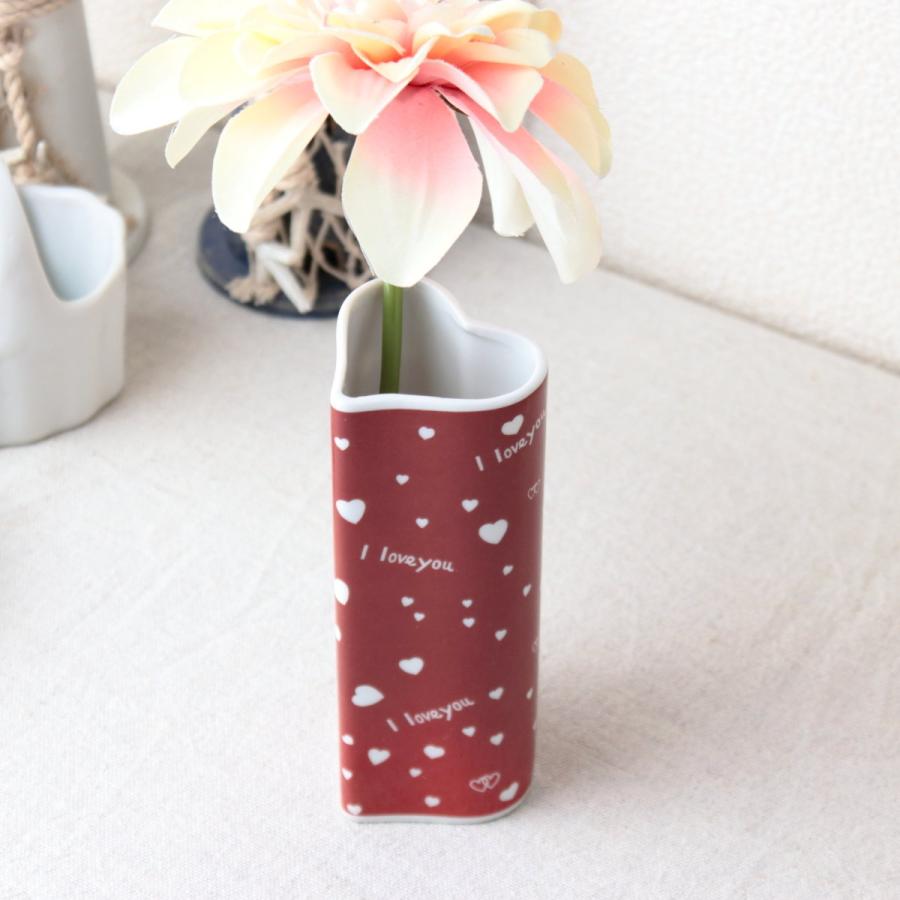 赤い陶器の花瓶 中型 赤い陶器の花瓶 中型