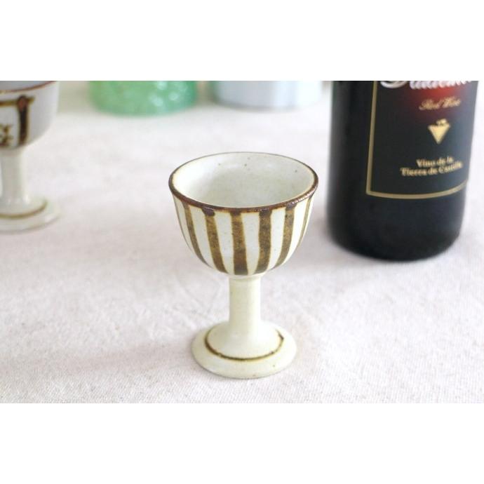 陶器製茶十草高台カップ ワイン グラス 焼酎 日本酒 ロックグラス お