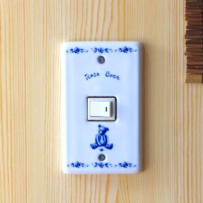 ローズベアースイッチプレート 1・2・3穴 日本製 瀬戸焼 専用ネジ2本