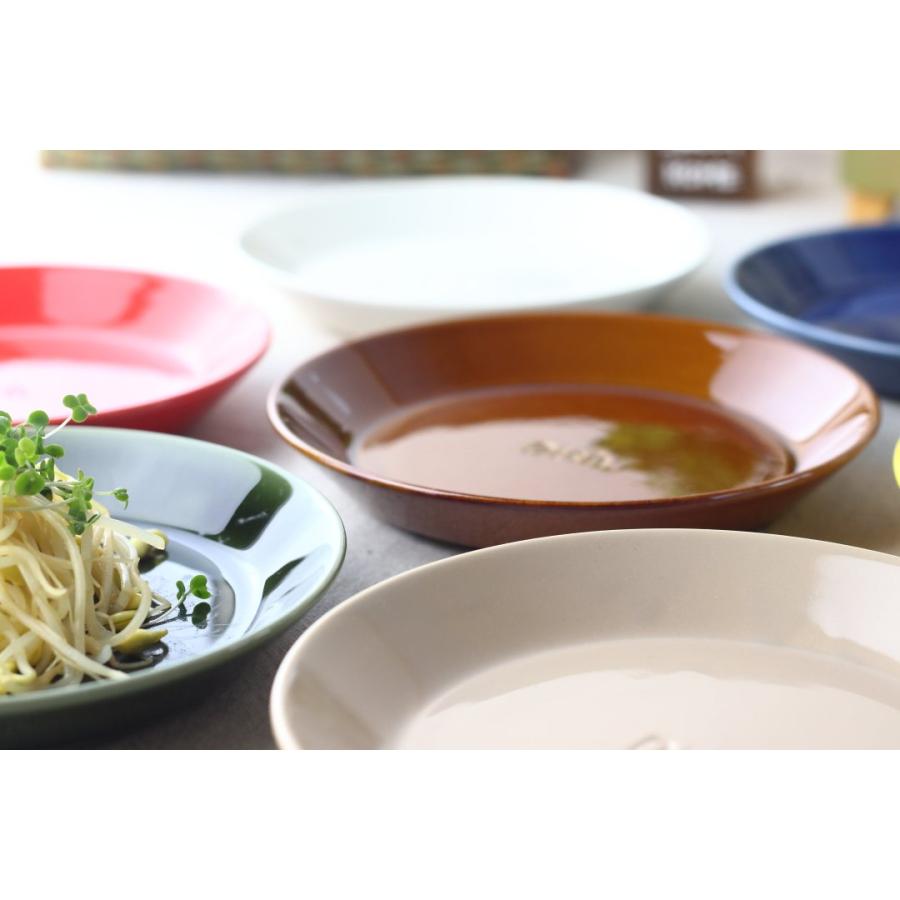 ファンレスト 中皿 日本製 美濃焼 瀬戸焼 18cm 小皿 丸皿 平皿 取り皿