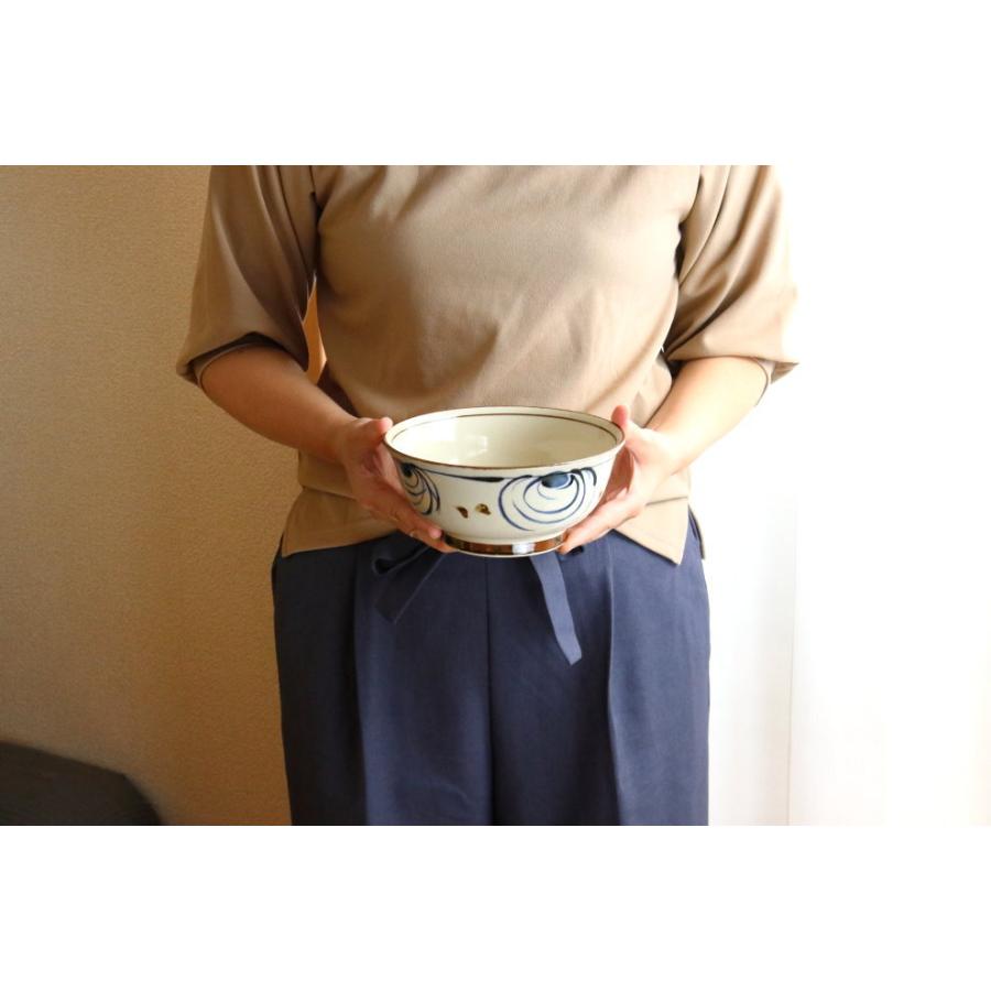 民彩渦紋 麺鉢 18.5cm 日本製 美濃焼 粗白めん鉢 丼 どんぶり ラーメン