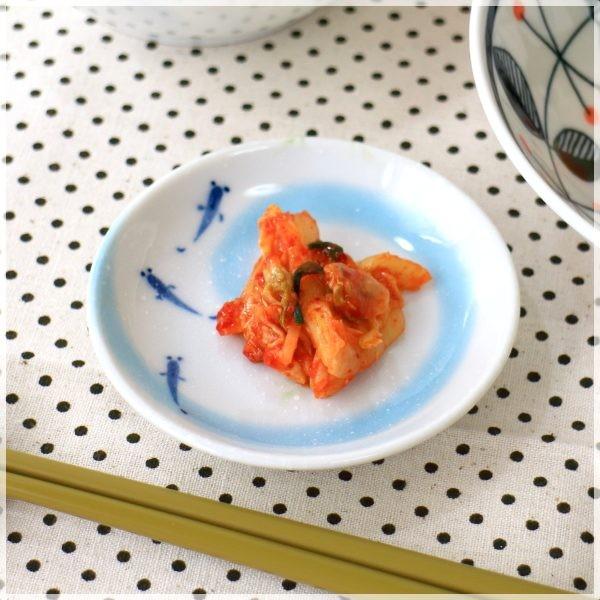 メダカ 3寸薬味皿 国産 美濃焼 愛らしい夏の器です 小皿 醤油皿 薬味皿