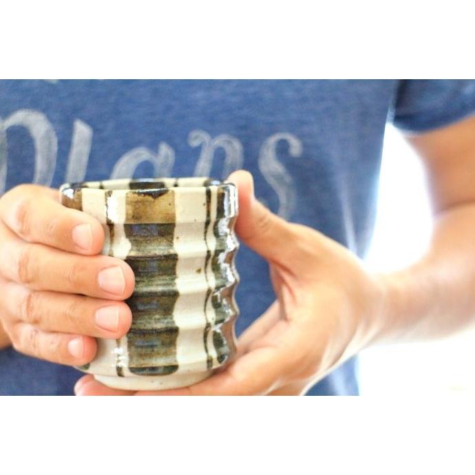 渋い和陶湯呑み 国産 瀬戸焼 高級お寿司屋さん使用モデル 湯呑 湯飲み