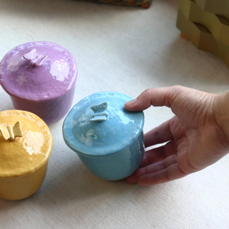 瀬戸焼カラフルバタフライ和の蒸し椀 日本製 瀬戸焼 蓋の取っ手が蝶々