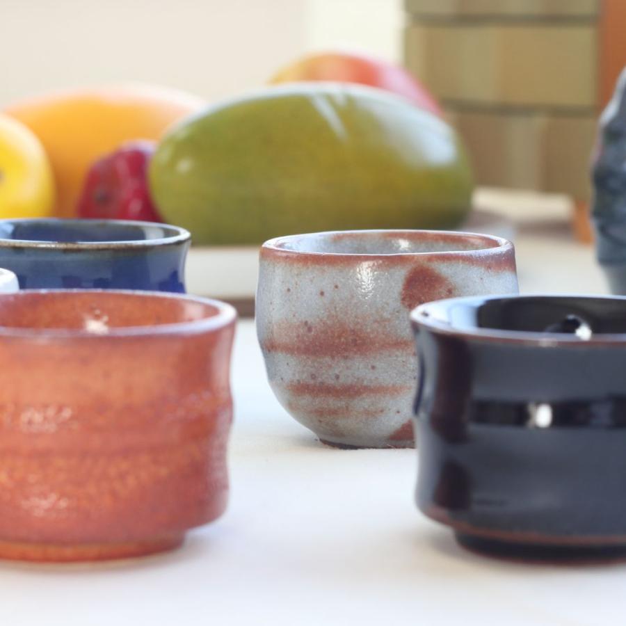 梅の花一口ぐい呑 日本製 美濃焼 ぐいのみ ぐい呑み ぐい呑 利き酒盃
