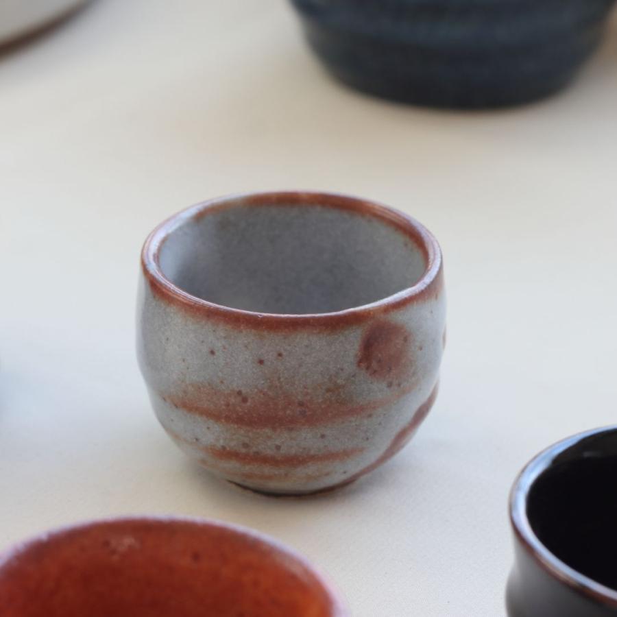 梅の花一口ぐい呑 日本製 美濃焼 ぐいのみ ぐい呑み ぐい呑 利き酒盃