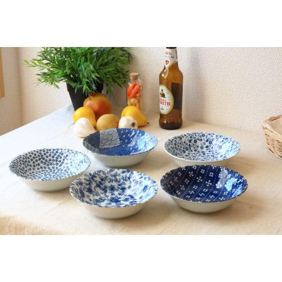 古染藍染紋様 梅型5.0鉢 国産 美濃焼 美しい藍色がお料理を引き立てて