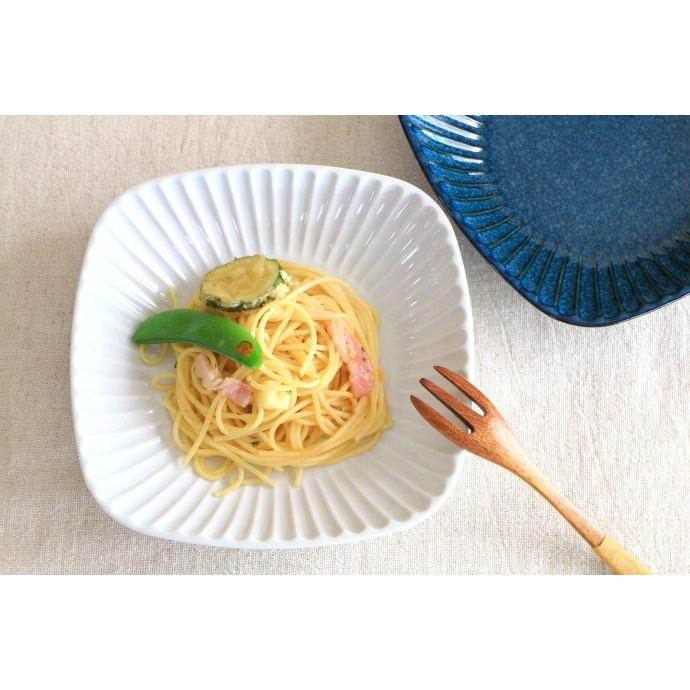 しのぎ美濃焼パスタ皿 国産 美濃焼 素朴な感じがオシャレ パスタボール 大鉢 和鉢 煮物鉢 肉じゃが鉢 和食器 カフェ食器 定番商品 Kn 0103 セラポッケ かわいい陶器のお店 通販 Yahoo ショッピング