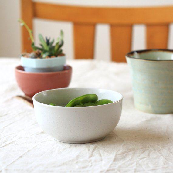 白結晶さらさら小鉢 国産 美濃焼 よく旅館の朝食で生卵がおいてある器