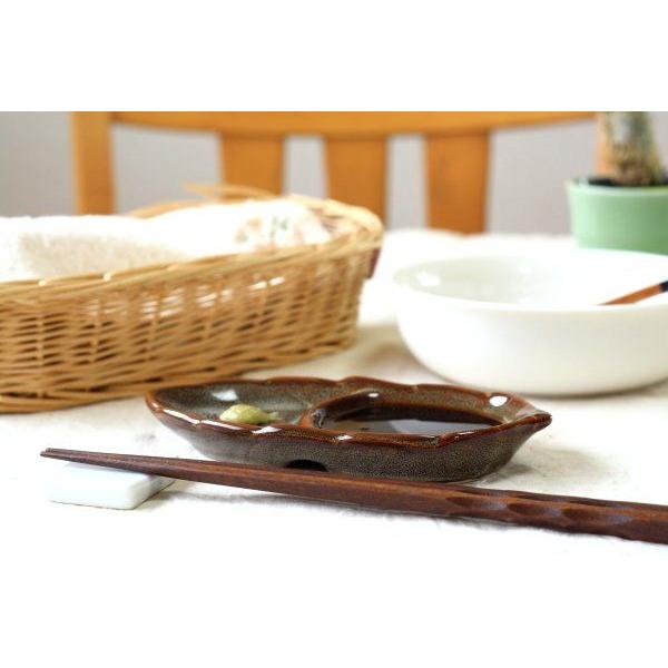 備前焼 葉型陶器小皿セット 醤油皿や箸休めを盛り付けてお料理を
