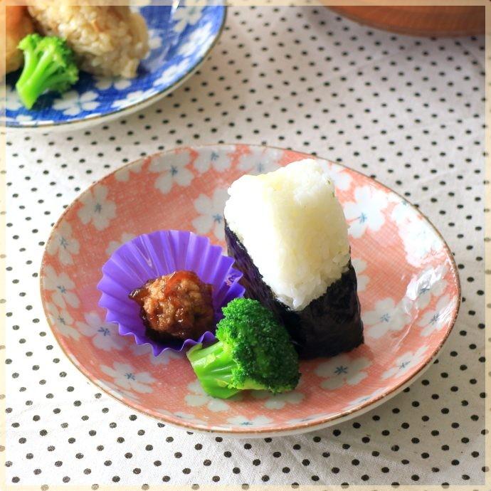 桜の楕円5寸皿 ピンク 国産 美濃焼 プレート 取り皿 だ円皿 中皿 かわいい 一品料理 和食器 Kn 0147 セラポッケ かわいい陶器のお店 通販 Yahoo ショッピング