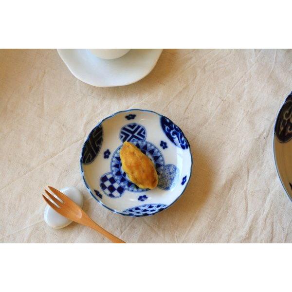 藍丸紋 3.5寸皿 国産 美濃焼 長く使える上品な藍染柄です 小皿 醤油皿