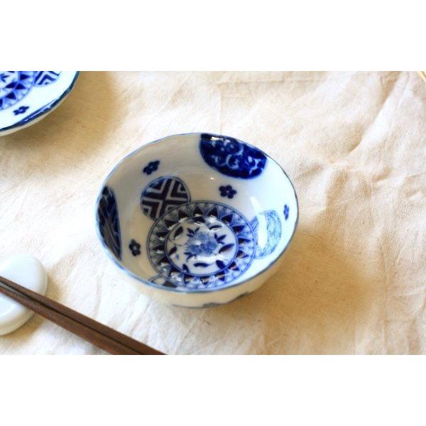 藍丸紋 4.5寸鉢 国産 美濃焼 長く使える上品な藍染柄です 小鉢