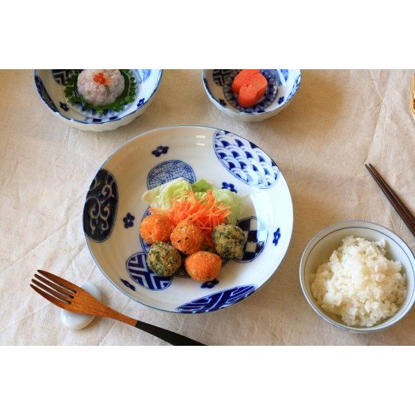 藍丸紋 6.8寸深皿 国産 美濃焼 長く使える上品な藍染柄です