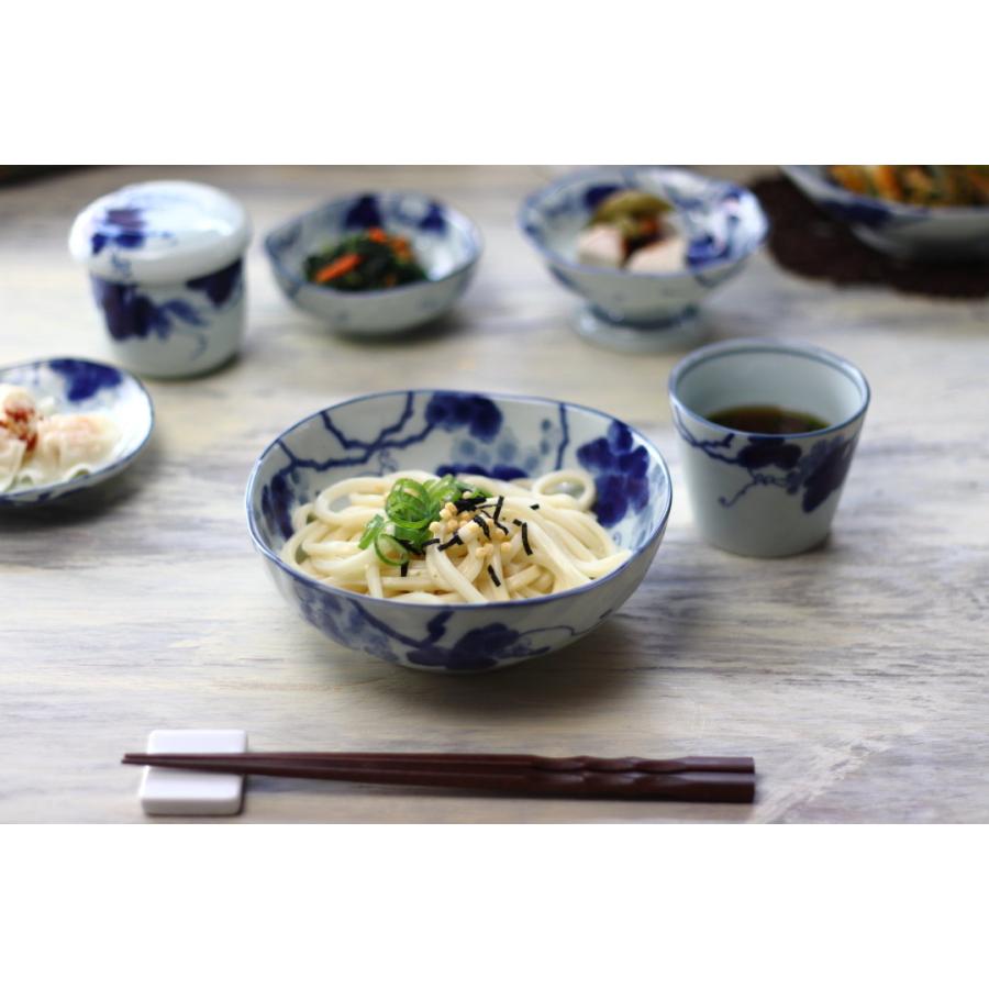藍染ぶどう 5.5寸煮物鉢 16.5cm 日本製 美濃焼 三角55鉢 肉じゃが鉢