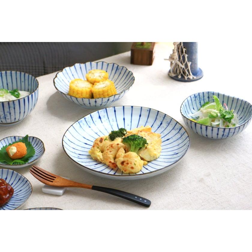 吹墨十草 三角大皿 22.5cm 国産 美濃焼 8寸大皿 三角80皿 パスタ皿