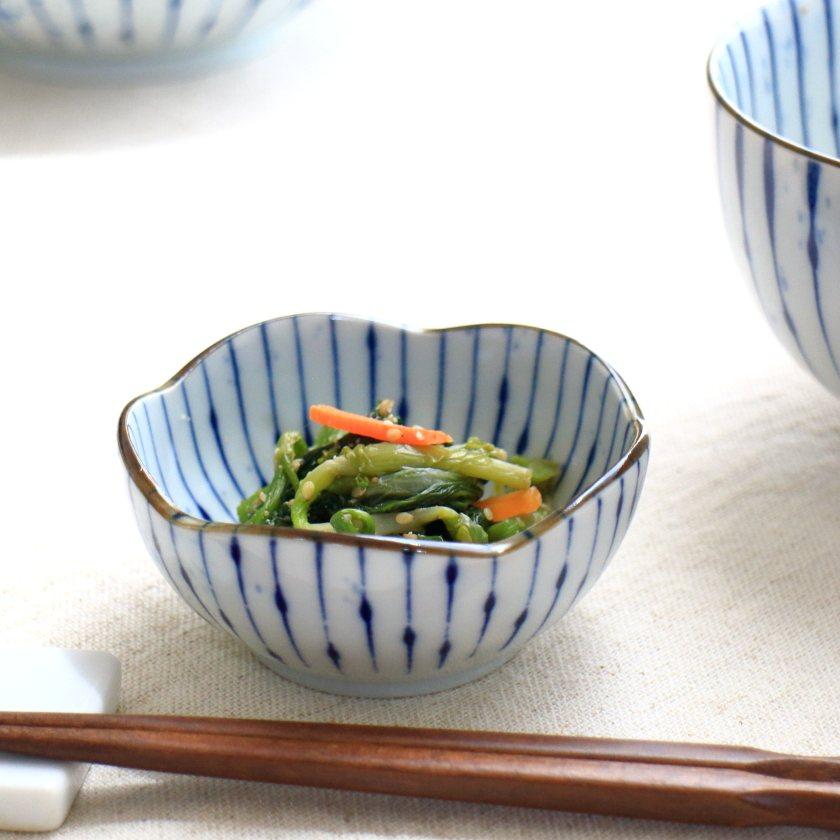 吹墨十草 梅型小鉢 8.5cm 国産 美濃焼 3寸小鉢 梅型30小鉢 吹墨十草 梅型小鉢 8.5cm 国産 美濃焼 3寸小鉢 梅型30小鉢