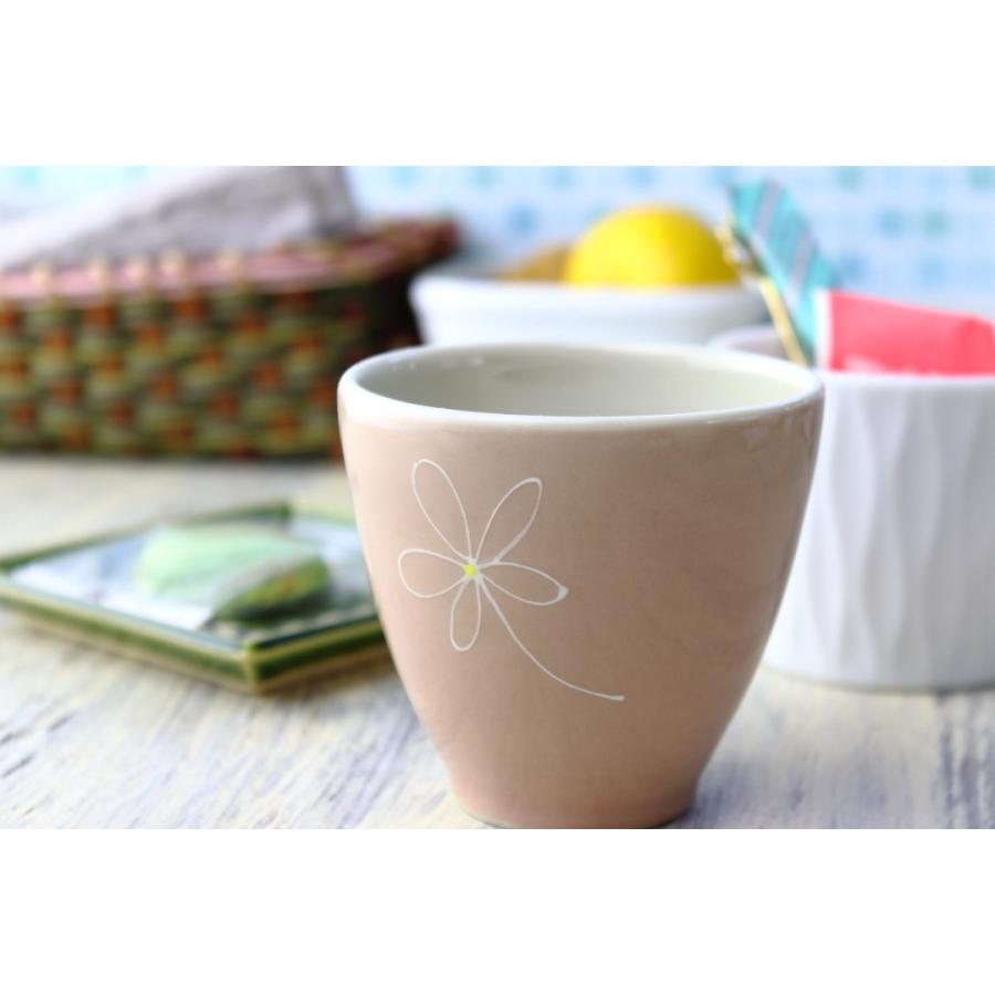 ふんわりフラワー 湯呑み ピンク 日本製 美濃焼 おしゃれ 来客用
