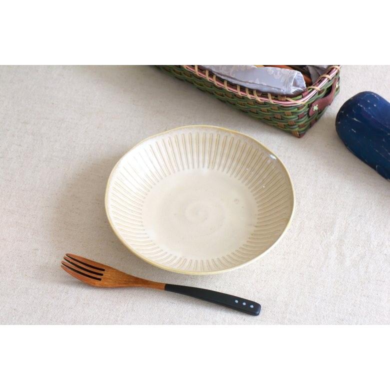 ナチュラル十草 8吋パスタボール チタンマット白 20.5cm 国産 美濃焼