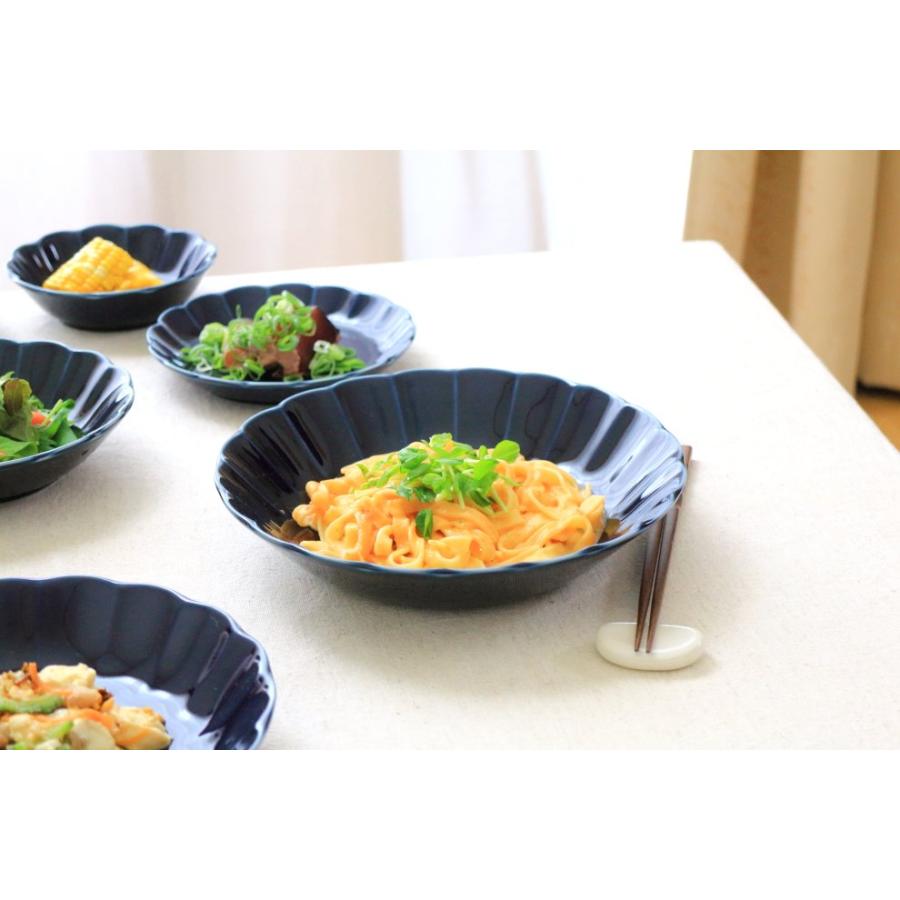 菊型ナス紺釉 パスタボール 23.5cm 国産 美濃焼 8.0寸深皿 深鉢 煮物鉢