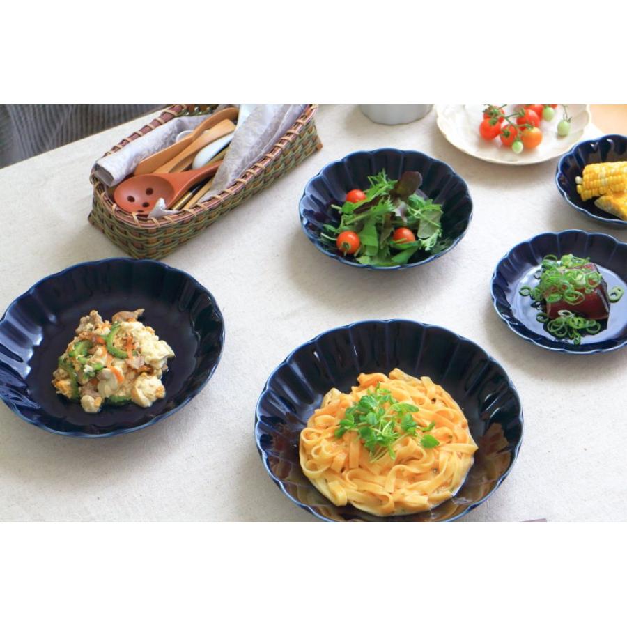 菊型ナス紺釉 パスタボール 23.5cm 国産 美濃焼 8.0寸深皿 深鉢 煮物鉢