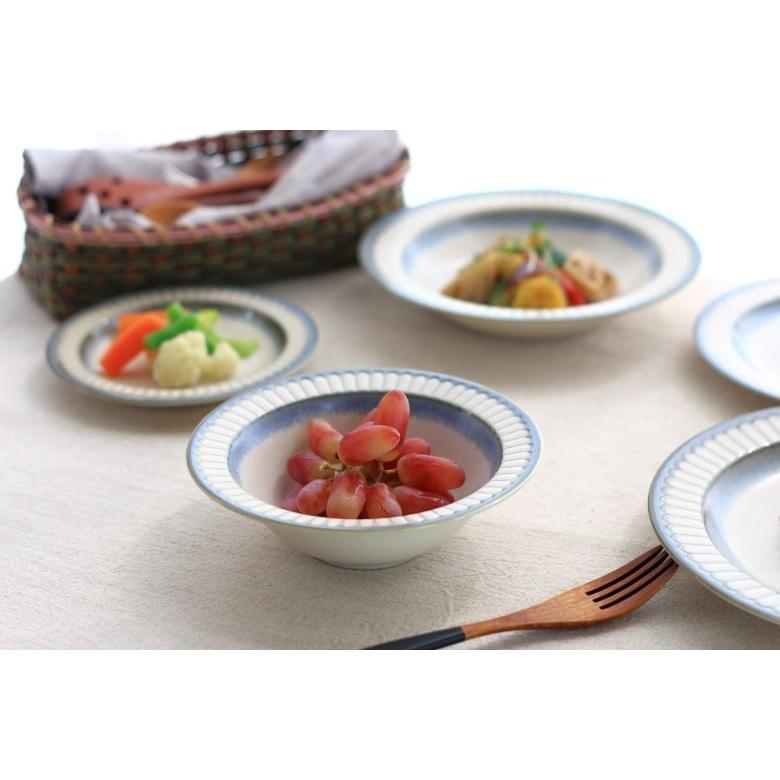 食器 ブルーポットマム 17cmサラダボール 国産 美濃焼 6.5インチボール