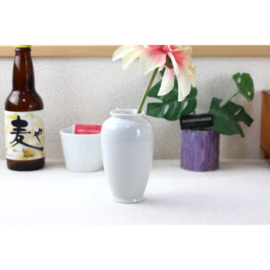 腰の丸い陶器製の一輪花瓶 7.5cm幅 日本製 美濃焼 花器 花瓶 白 腰の丸い陶器製の一輪花瓶 7.5cm幅 日本製 美濃焼 花器 花瓶 白