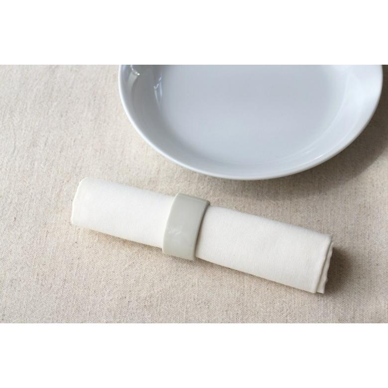 陶器製クリーム釉ナプキンリング 国産 美濃焼 エッグスタンド 卵立て