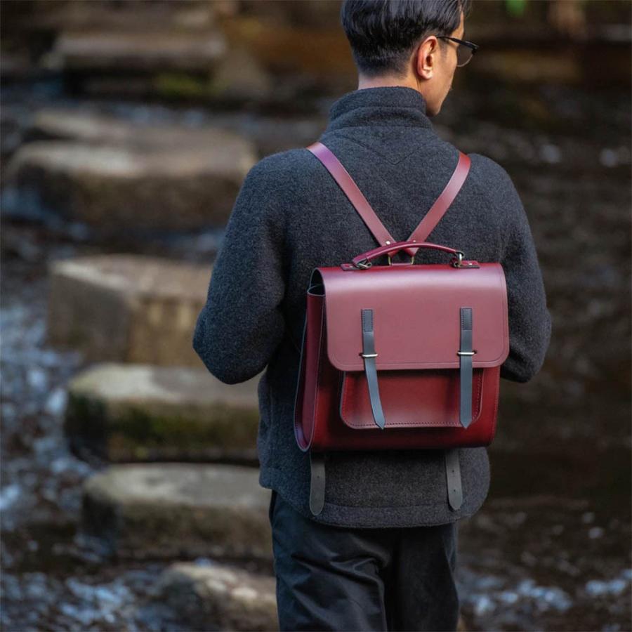 新品登場 The Leather Satchel Co.カバン agapeeurope.org