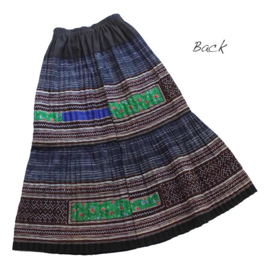 モン族刺繍 藍染め&バティックロング丈スカート 　エスニックスカート　新品未使用 モン族刺繍 ろうけつ染 スカート ロング マキシ丈 C クロス