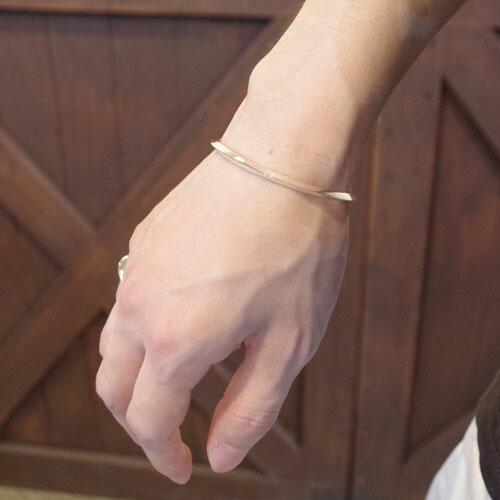 アクセサリー Garden of eden TRIANGLE SILVER BANGLE Garden of Eden（ガーデン オブ エデン） Garden of Eden TRIANGLE