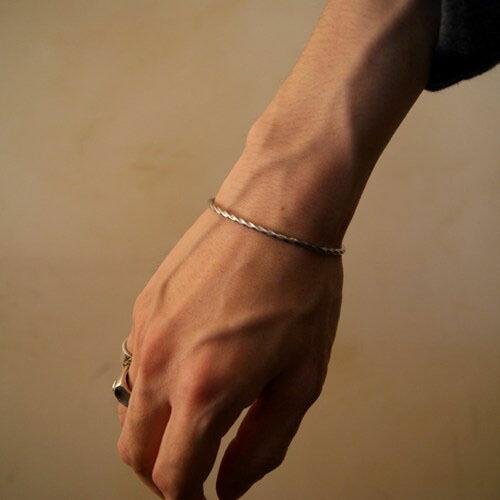 アティース（Atease） Atease TWIST BRACELET / SILVER : CG-STORE